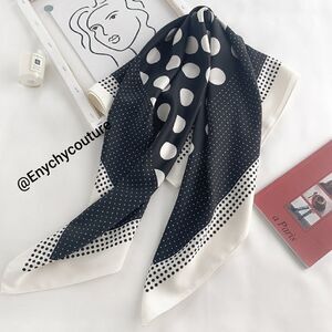 Miss Emily Unique silky scarf